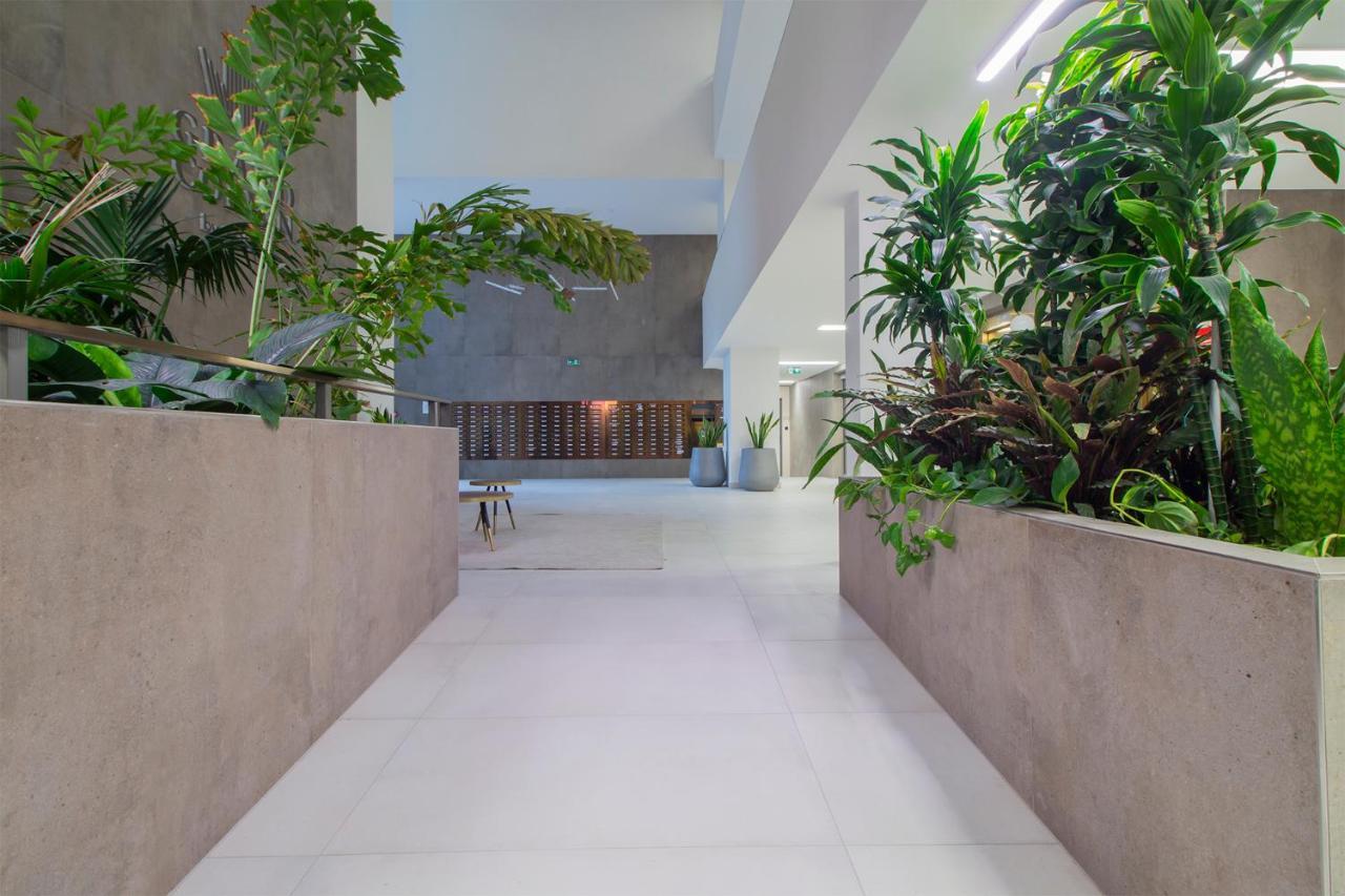 Corvin Modern Two Bedroom Free Parking * Budapeste