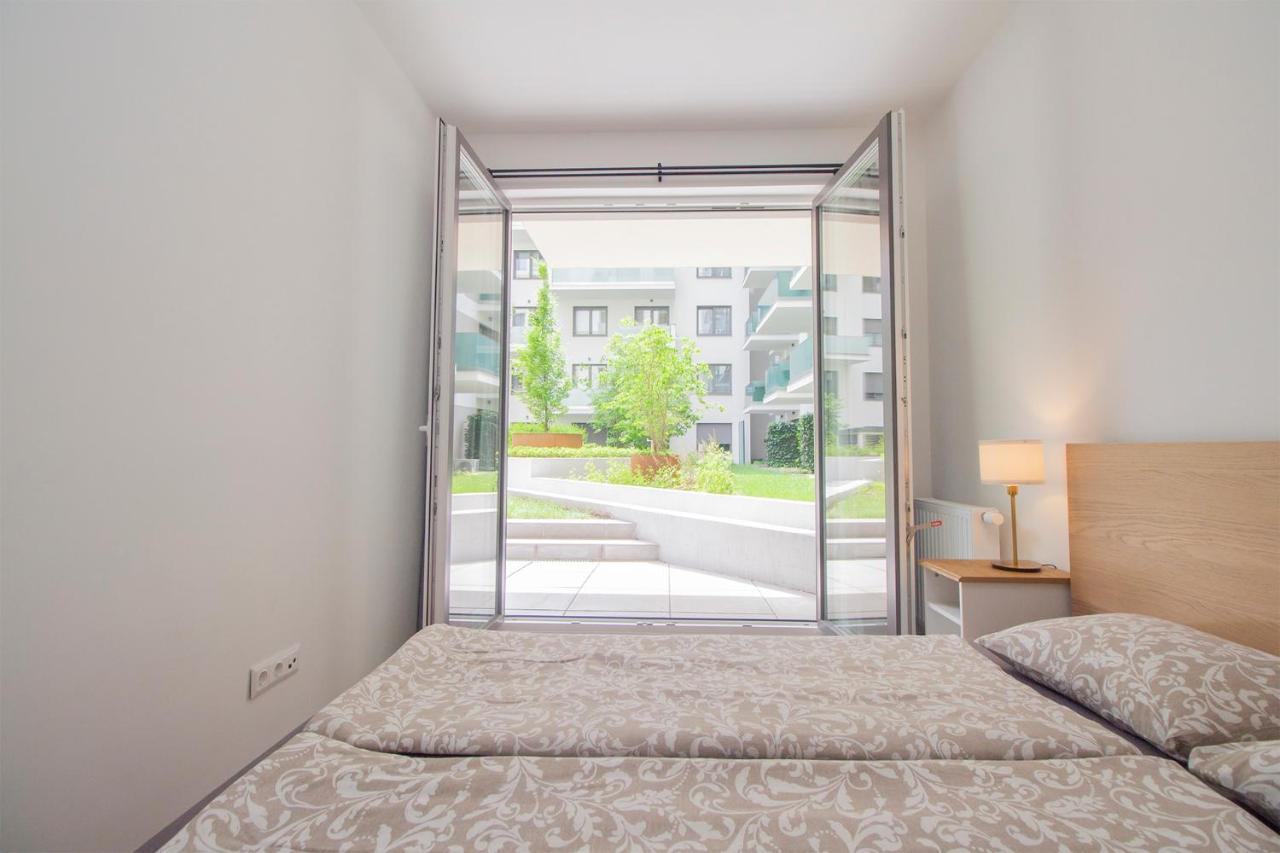 Apartament Corvin Modern Two Bedroom Free Parking *